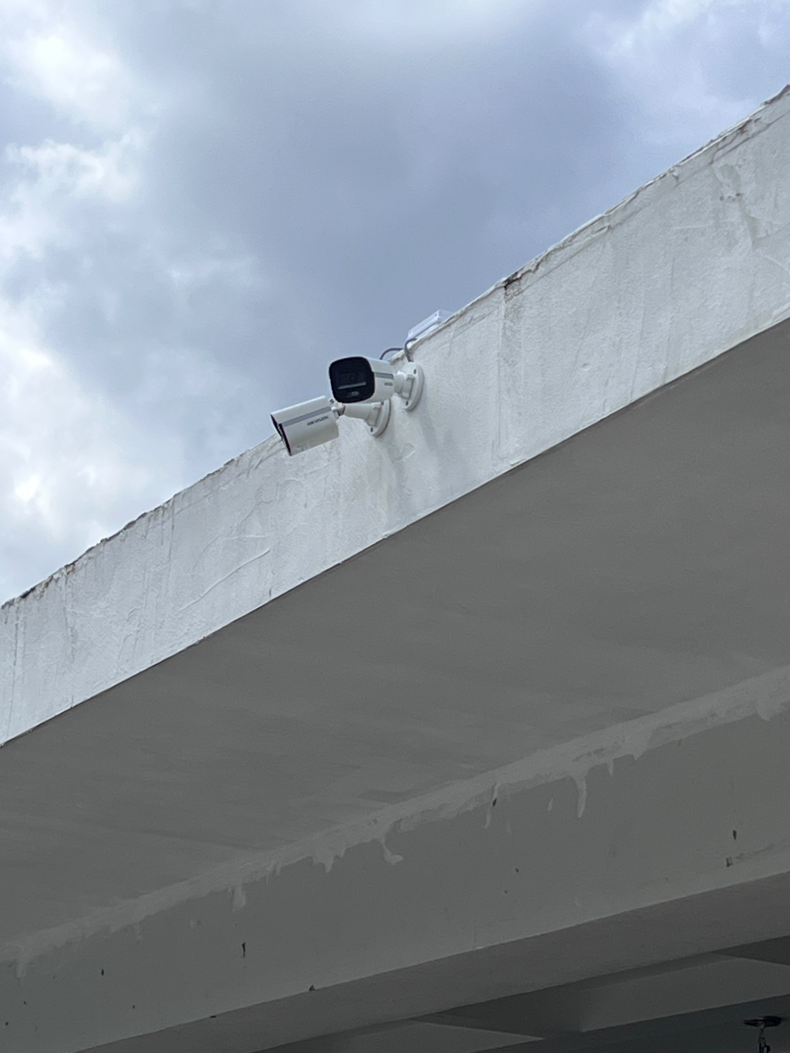 Cámaras de seguridad Hikvision instaladas por Lahoz en República Dominicana